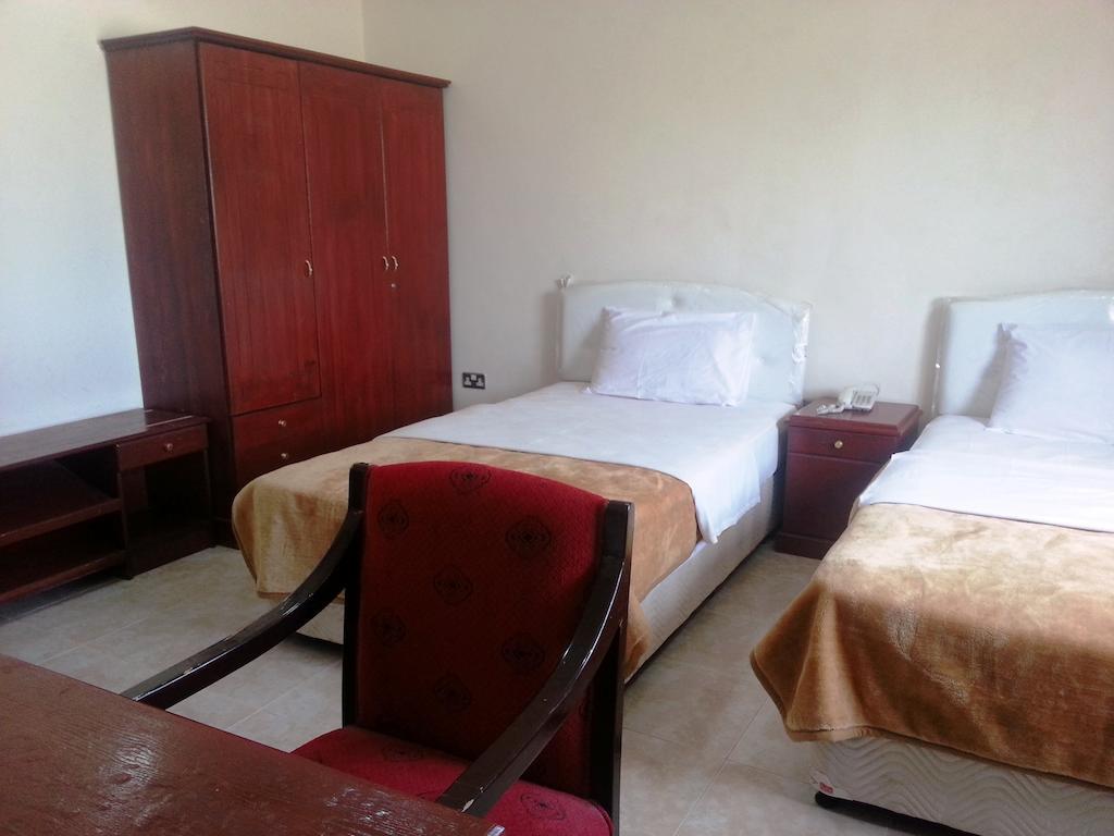 Masirah Hotel Hilf Exterior foto