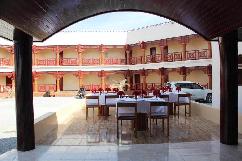 Masirah Hotel Hilf Exterior foto